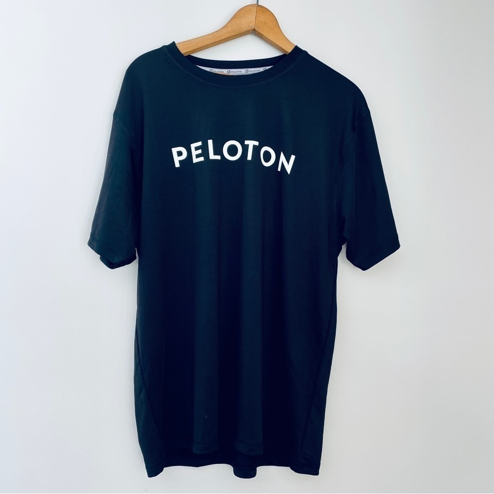 🎯3/$10 Peloton Century Club Graphic Tee Century 100 Ride Large